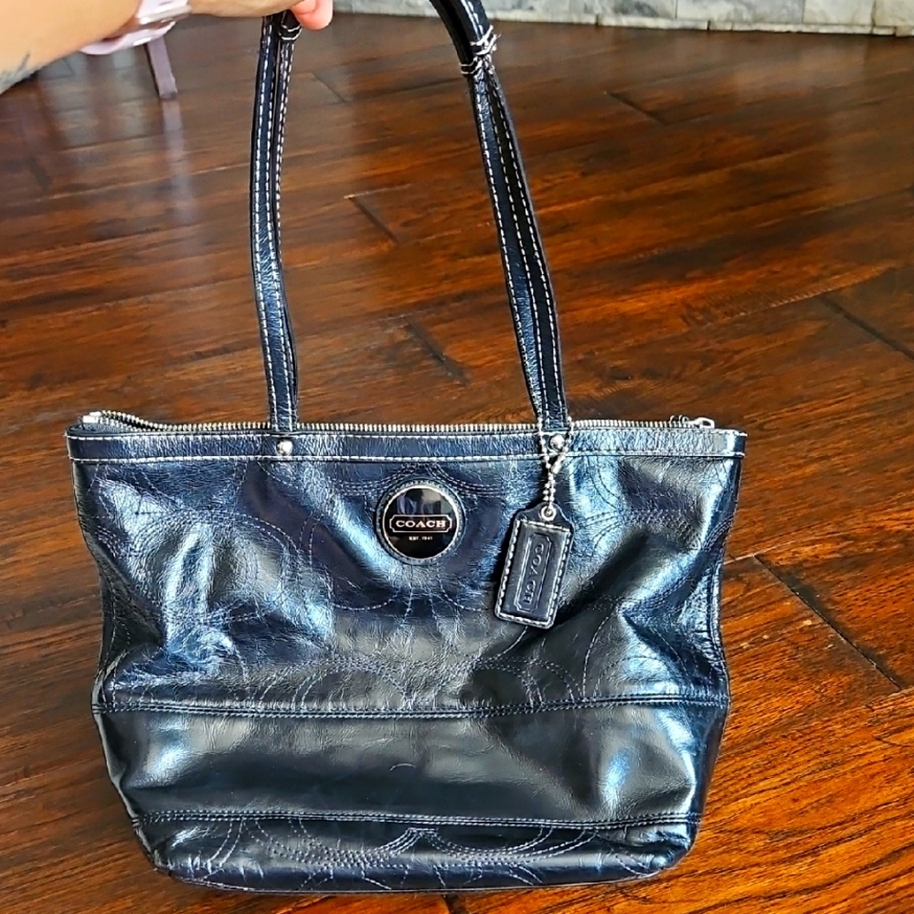 Coach Vintage Black Patent Tote Purse Purse with Double Straps